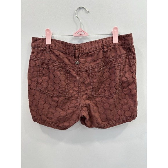 prAna Women's Shorts Michelle Eyelet Pattern 100% Cotton Size 6 Burgundy EUC - Picture 3 of 9